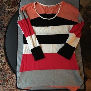 SOLD❌ Bright Colors Tunic Stretch Top NWOT